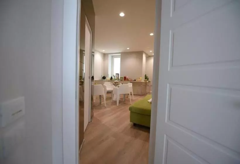 پانسیون Nicola S Luxury Rooms