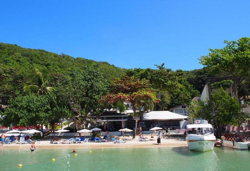 Pensão Runa Group House Samed