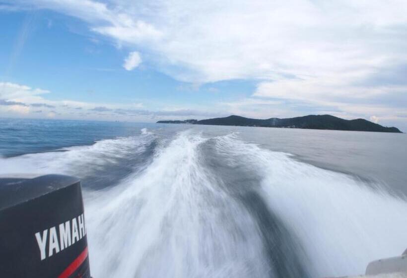 Pensão Runa Group House Samed