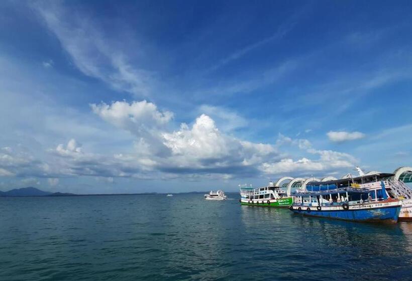 Pensão Runa Group House Samed