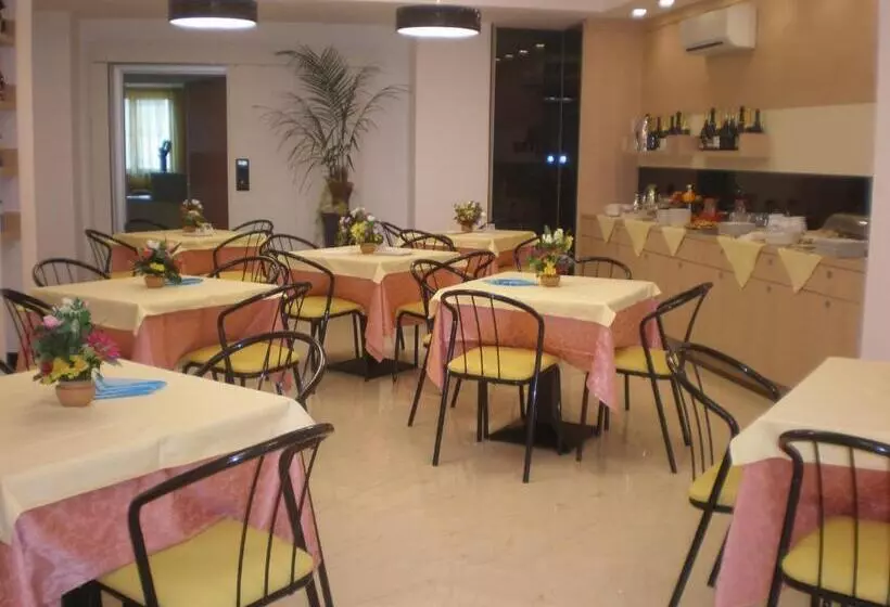 Groane Hotel Residence