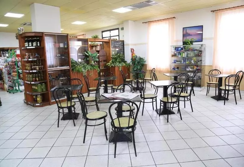 Groane Hotel Residence