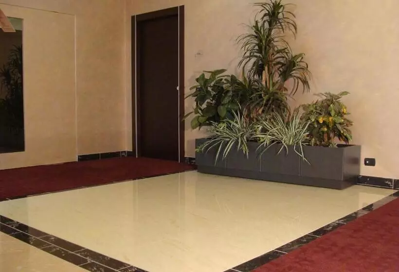 Groane Hotel Residence