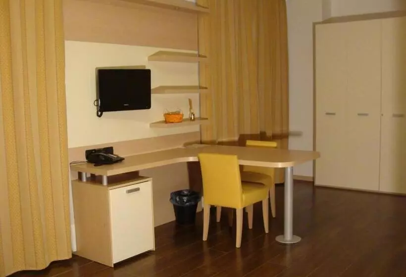 Groane Hotel Residence