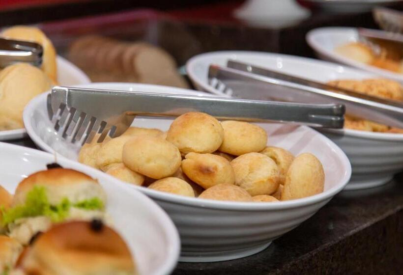 בית מלון כפרי Canada