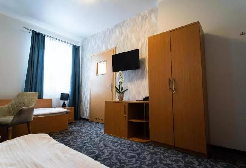 호텔 Sanvit Restauracja & Spa