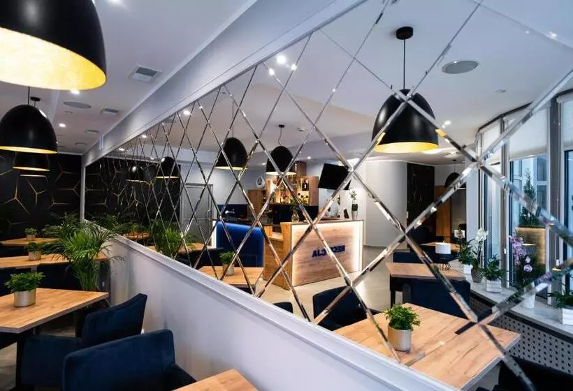 호텔 Sanvit Restauracja & Spa