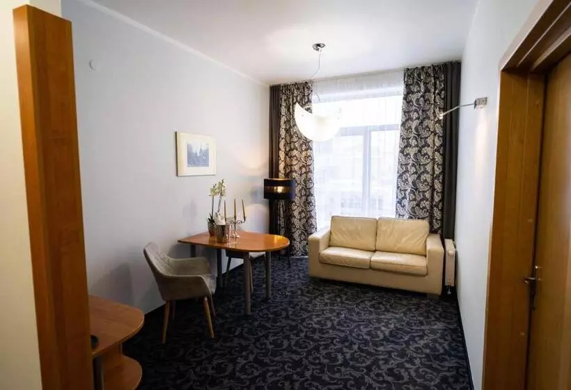 호텔 Sanvit Restauracja & Spa