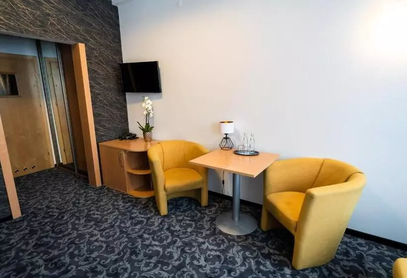 호텔 Sanvit Restauracja & Spa