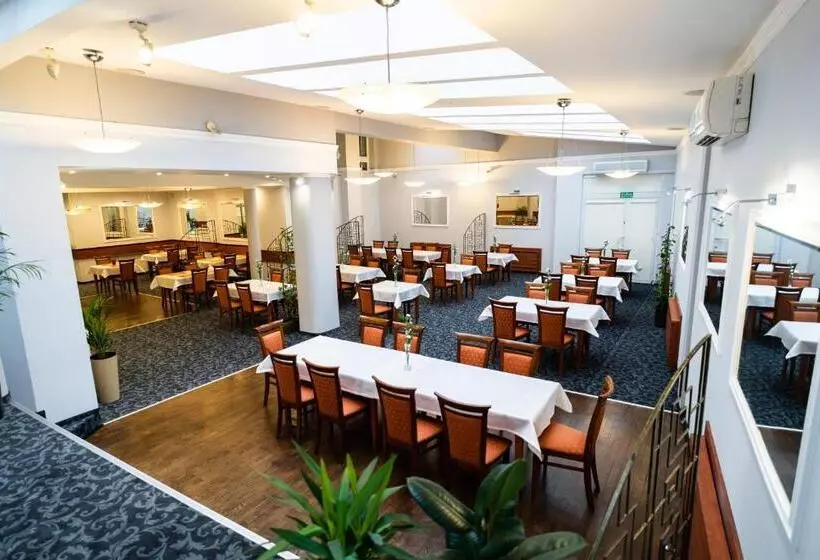 호텔 Sanvit Restauracja & Spa