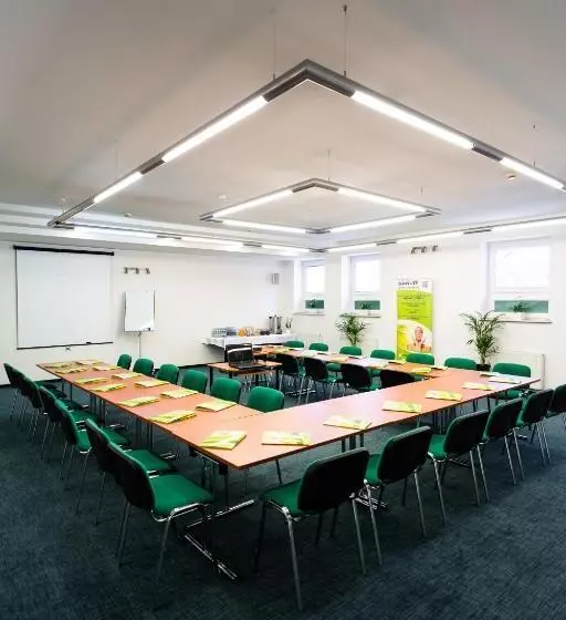 호텔 Sanvit Restauracja & Spa