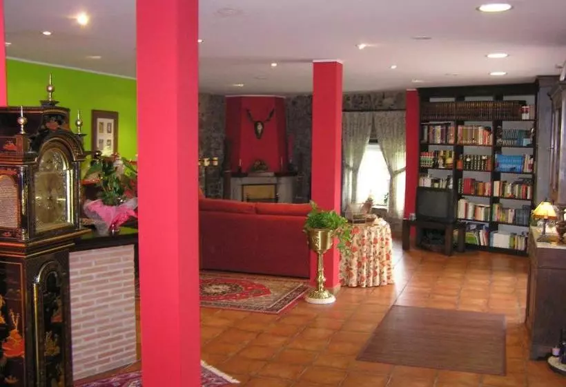 Отель Entreviñes