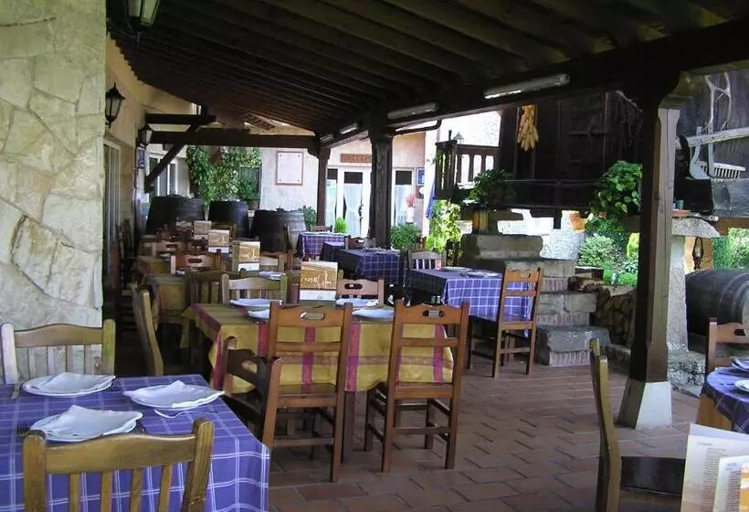 Отель Entreviñes