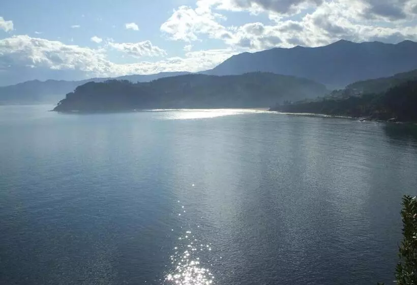 Отель Entreviñes