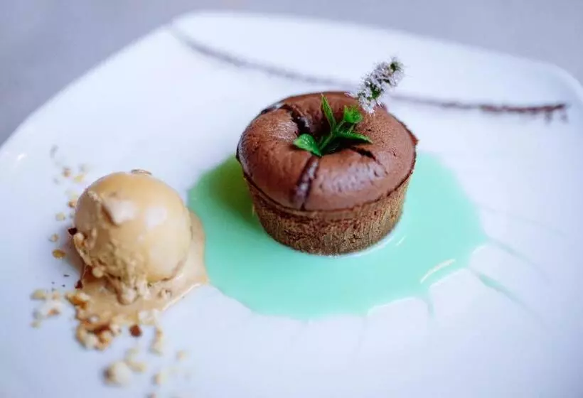 فندق Hôtel Pedussaut