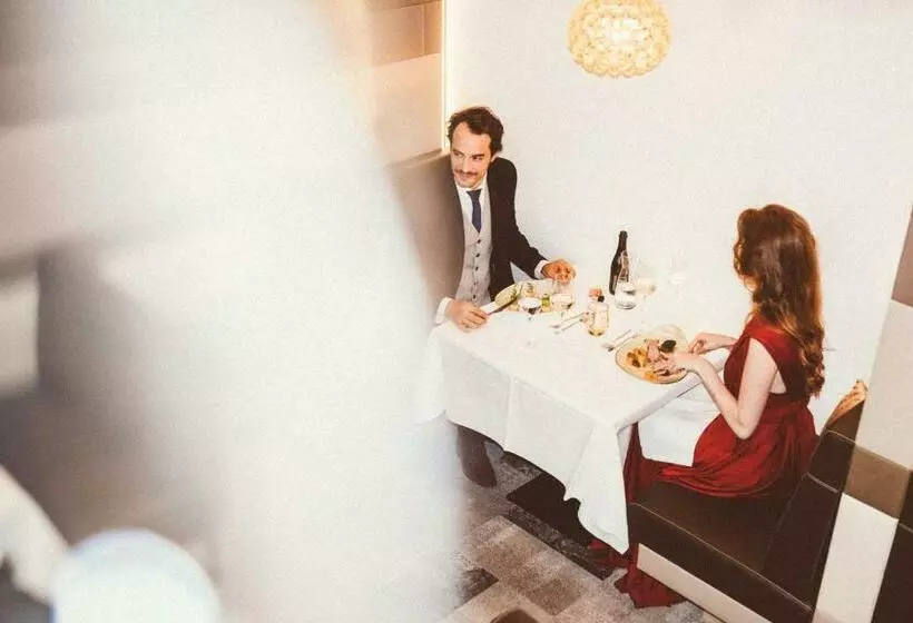 Hotelli Kowald Loipersdorf