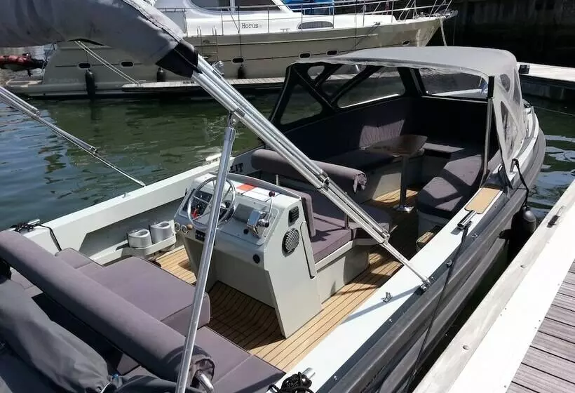 酒店 Maria Callas Yacht