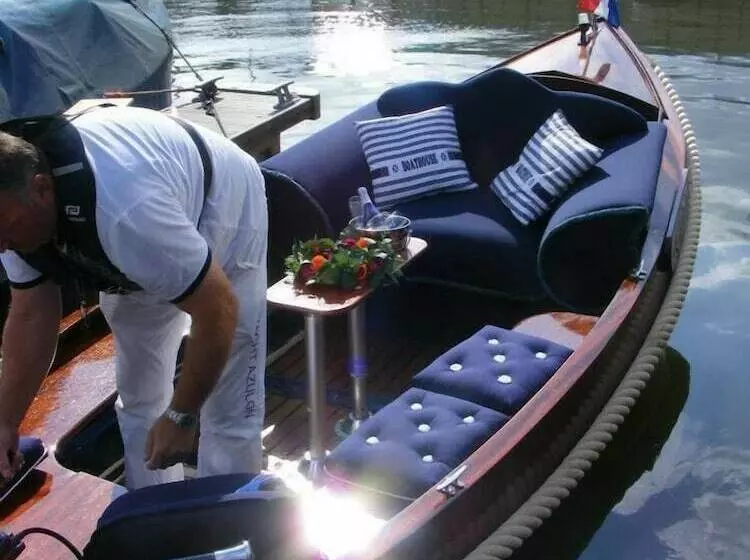 酒店 Maria Callas Yacht