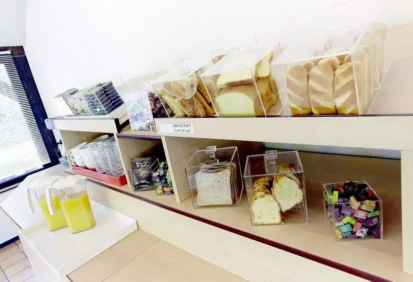 בית מלון כפרי Premiere Classe Rouen Nord  Bois Guillaume