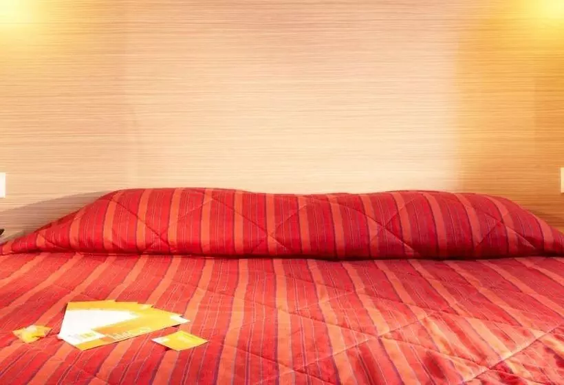 בית מלון כפרי Premiere Classe Rouen Nord  Bois Guillaume