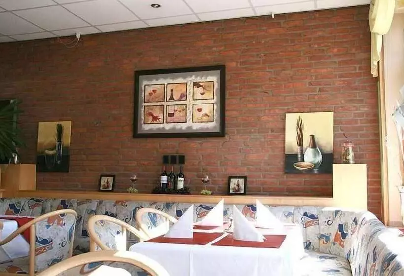 בית מלון כפרי Sportforum