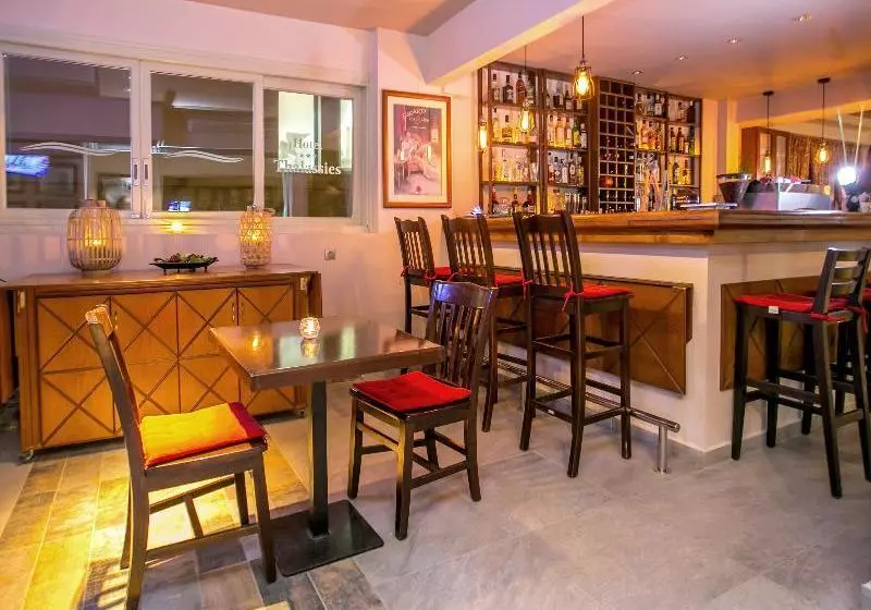 Отель Thalassies