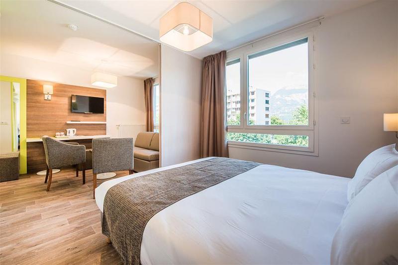 בית מלון כפרי The Originals Résidence, Grenoble Université