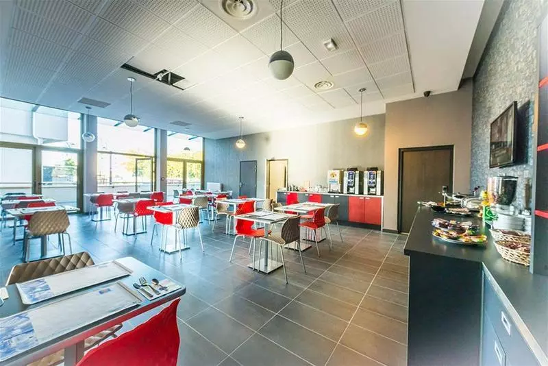 Отель The Originals Résidence, Grenoble Université