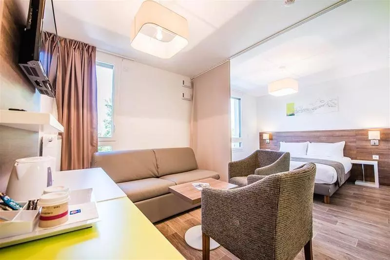 Отель The Originals Résidence, Grenoble Université