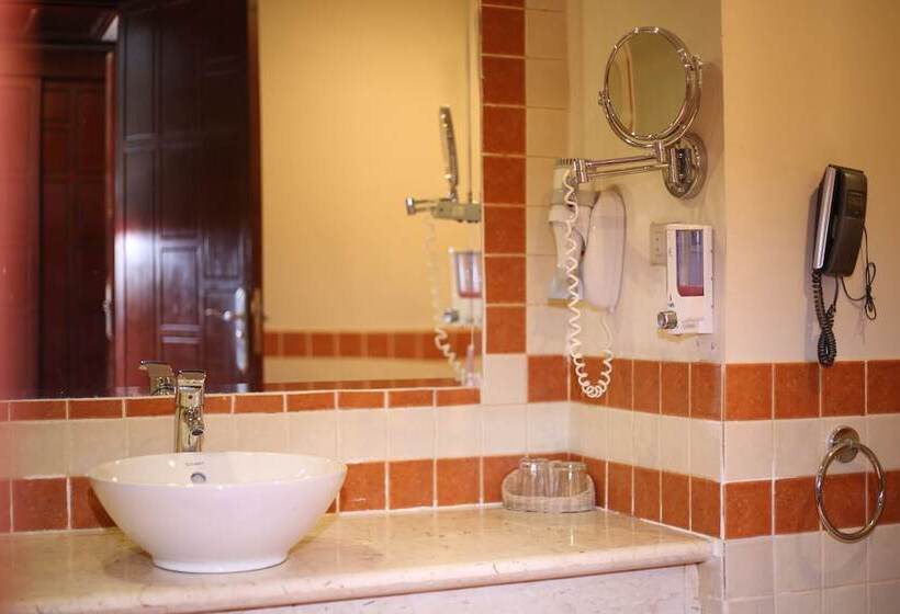 Laguna Beach Marsa Resort