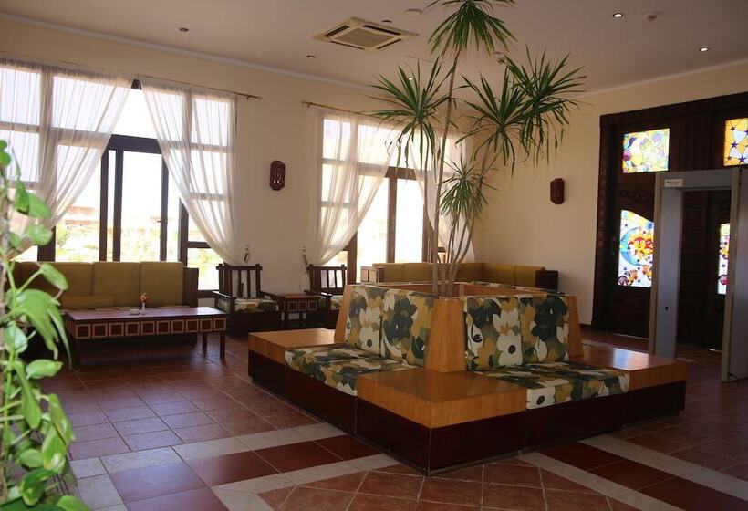 Laguna Beach Marsa Resort