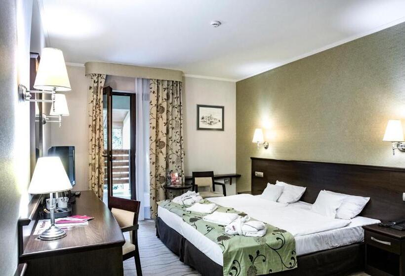 Malinowy Dwór Hotel Medical Spa