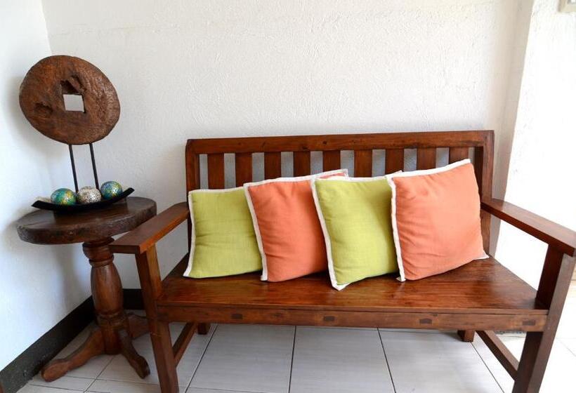 旅馆 Highway To H Inn