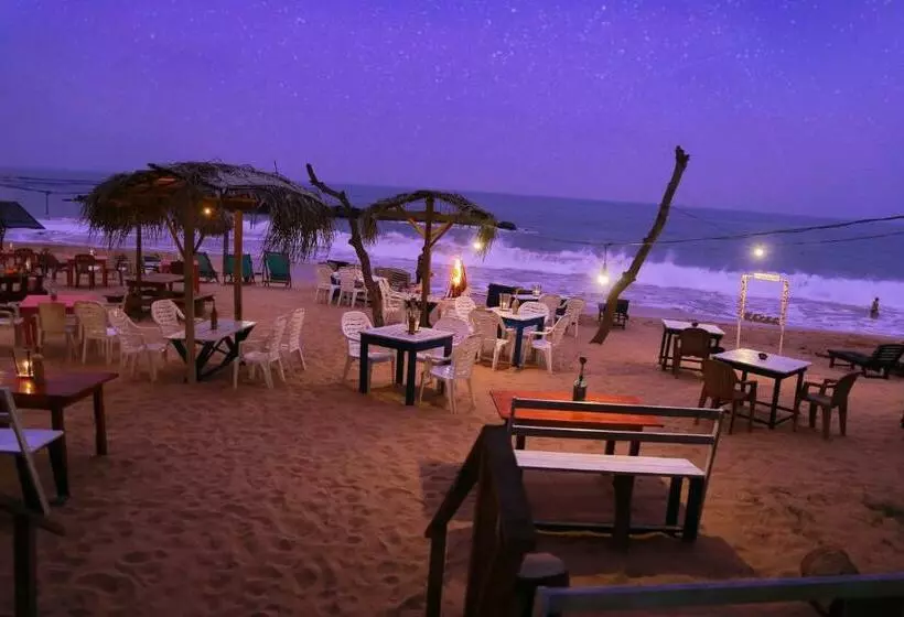 پانسیون Golden Surfer Beach