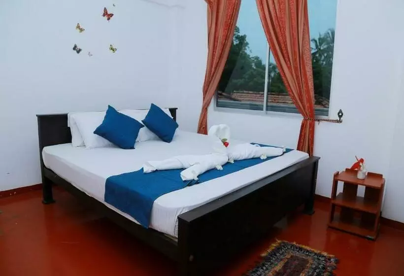 پانسیون Golden Surfer Beach