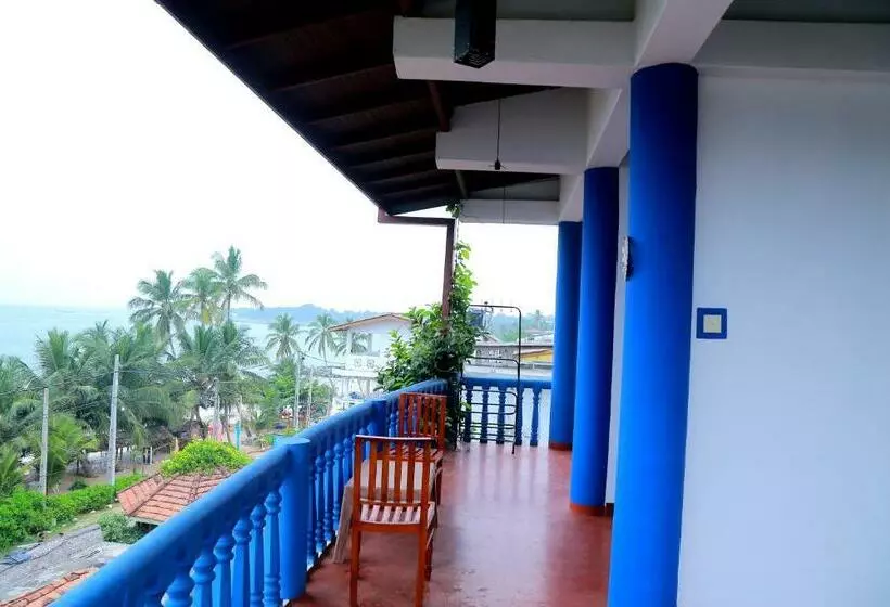 پانسیون Golden Surfer Beach