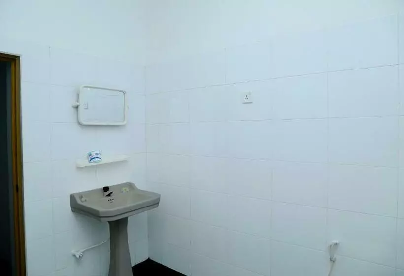 پانسیون Golden Surfer Beach