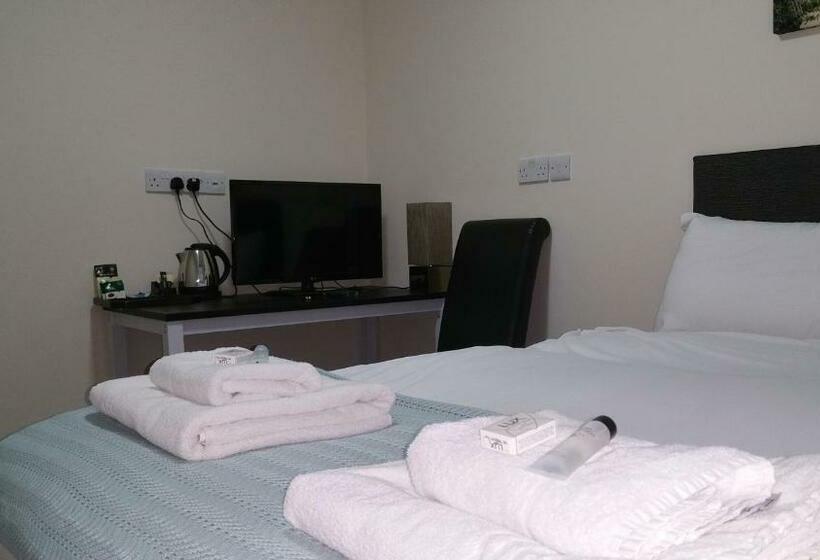 بنسيون The Oxford House