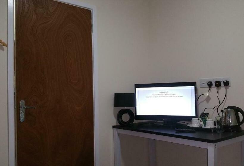 بنسيون The Oxford House