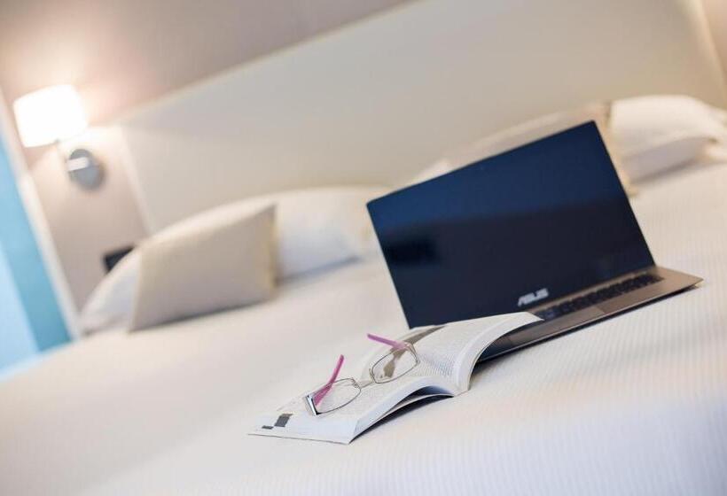 פנסיון Garnì House Majorana