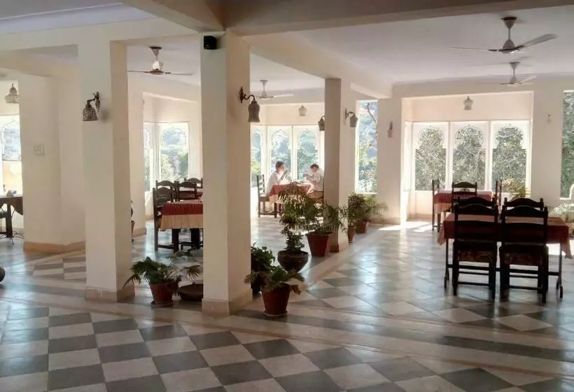 ペンション Haveli Katkoun