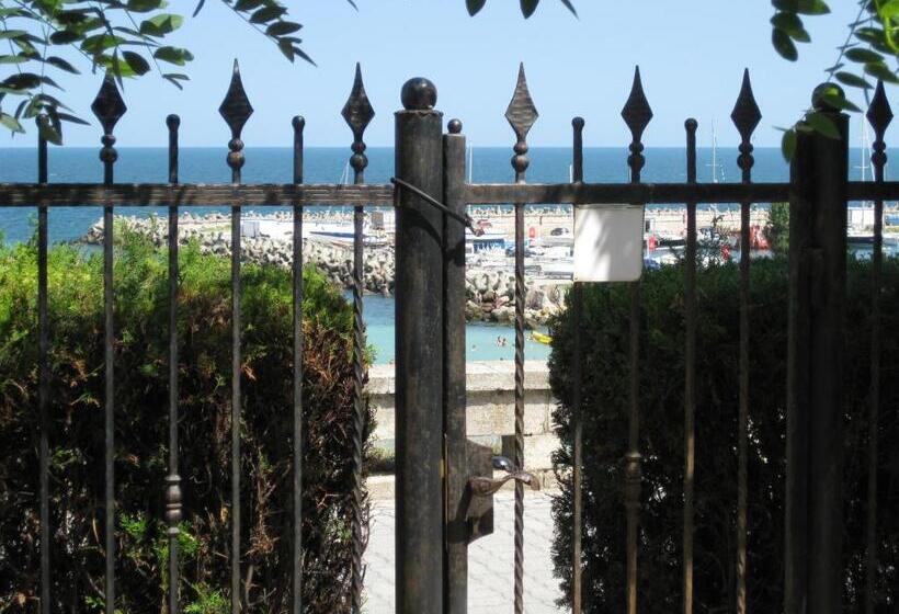 پانسیون V3 Villa