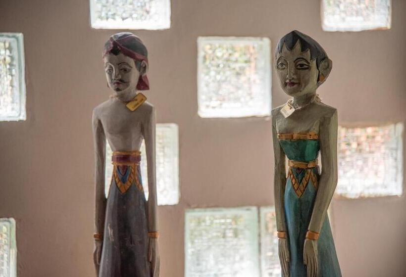 민박 D Canal House