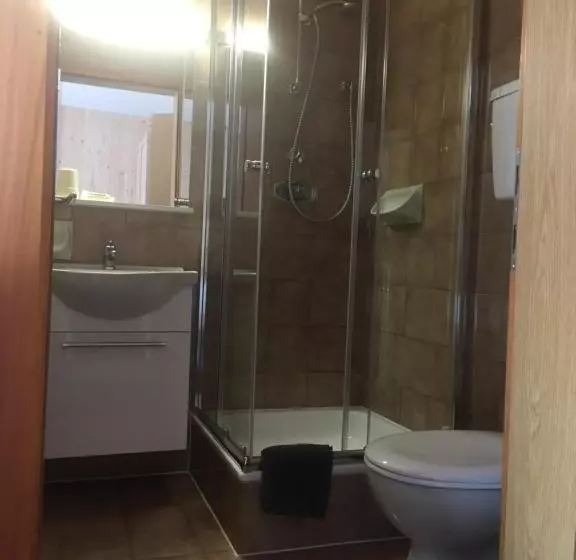 Aamiaismajoitus (B&B) Garní Nëidia