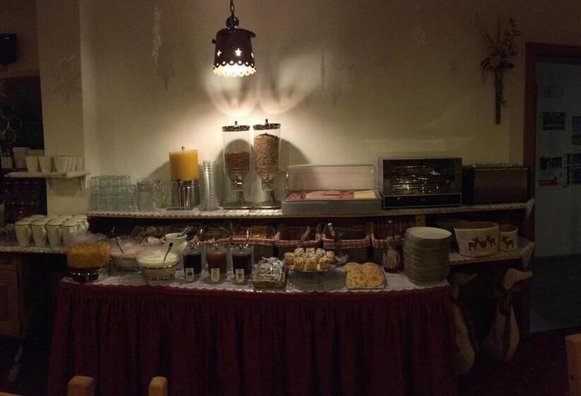 住宿加早餐 Garní Nëidia