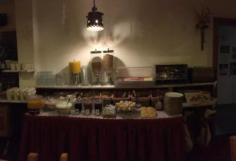 Aamiaismajoitus (B&B) Garní Nëidia