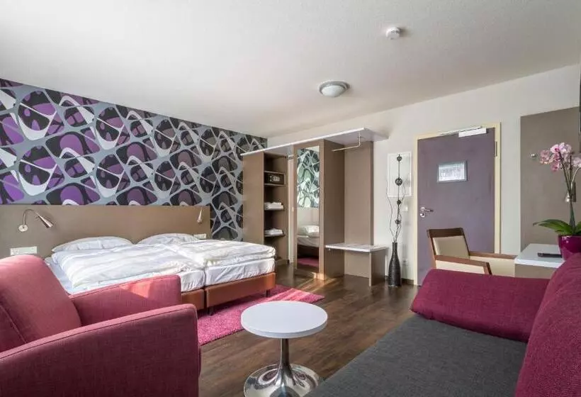 ホテル L Adresse Garni