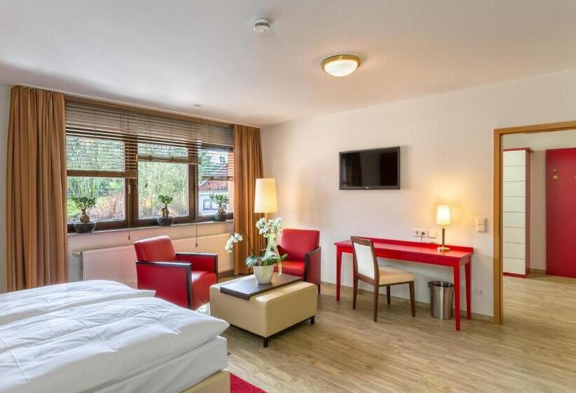 호텔 L Adresse Garni