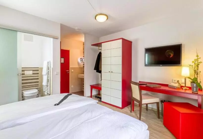 ホテル L Adresse Garni