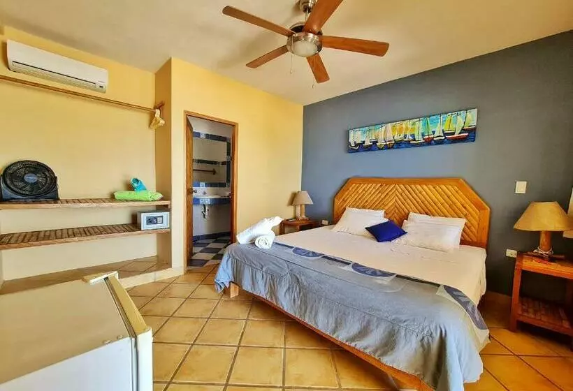 Hotelli Mancora Beach